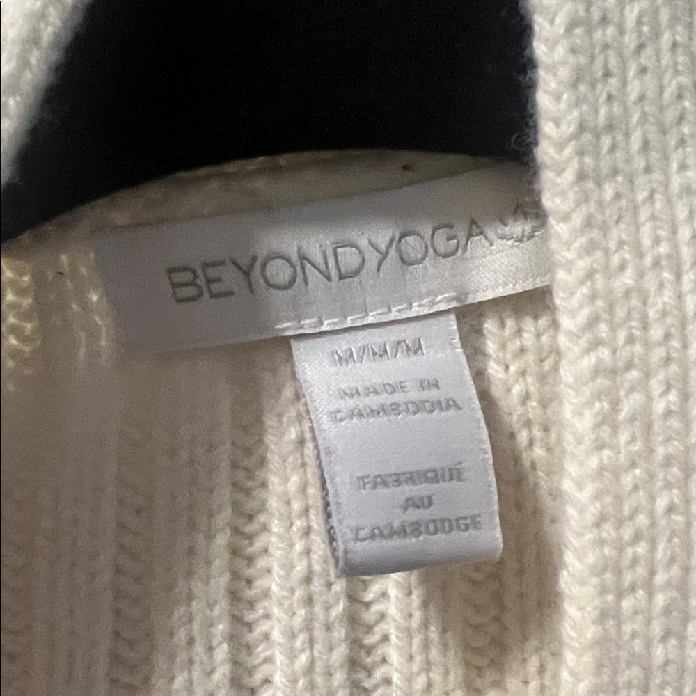 Beyond Yoga Luxe Ribbed Cardigan Medium-make an offer! - Picture 2 of 4